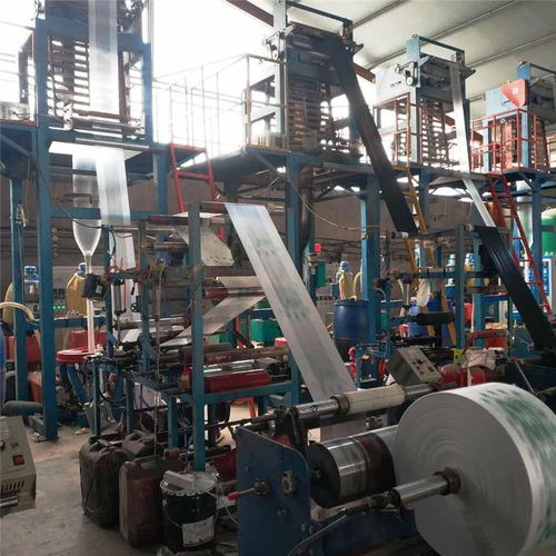 垃圾袋吹膜機(jī)價格解析與設(shè)備選型指南——以莒縣景琪塑料機(jī)械廠為例